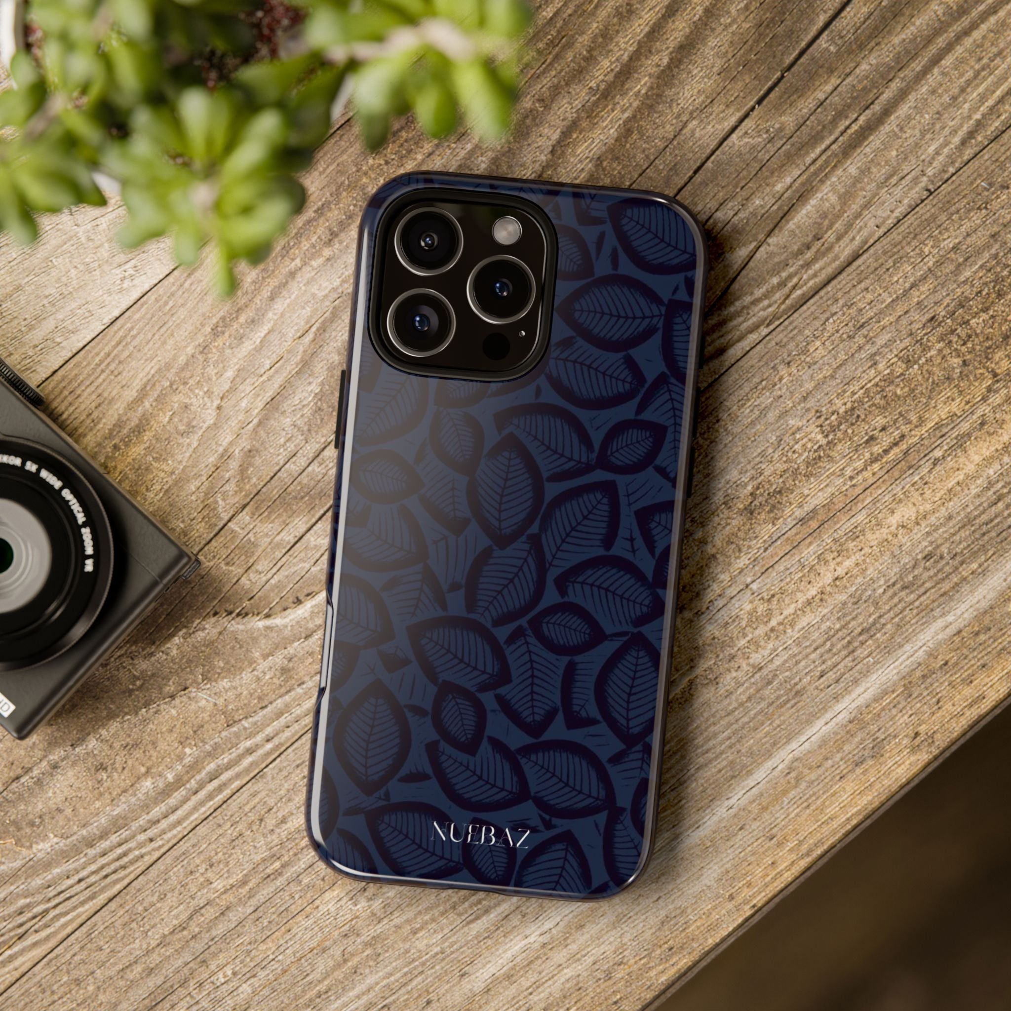 Elegant Leaf Design Phone Case