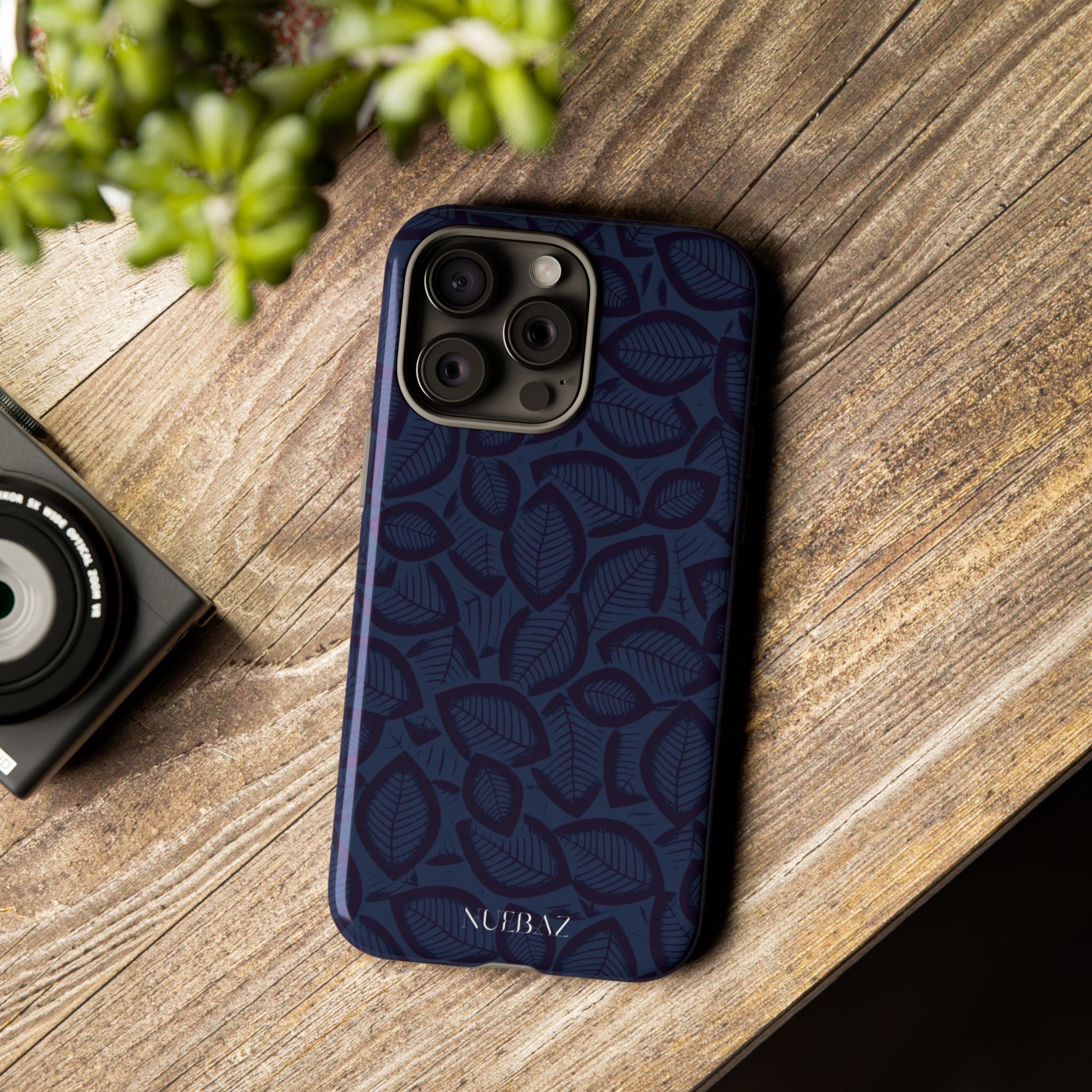 Elegant Leaf Design Phone Case