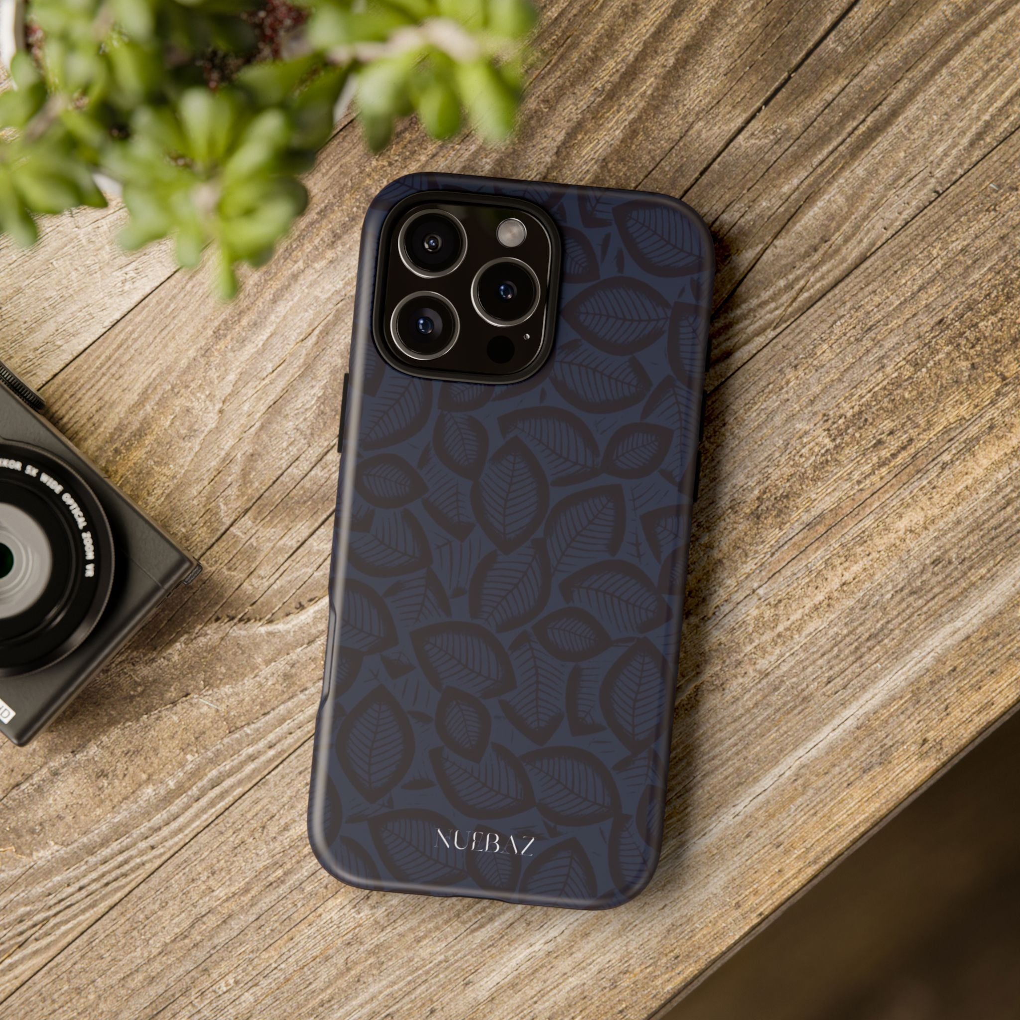 Elegant Leaf Design Phone Case